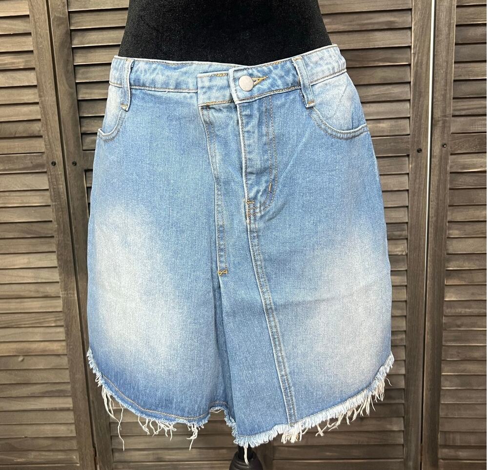 NWT Asymmetrical Denim Mini Skirt Distressed Raw Hem Light Wash Hayden Large